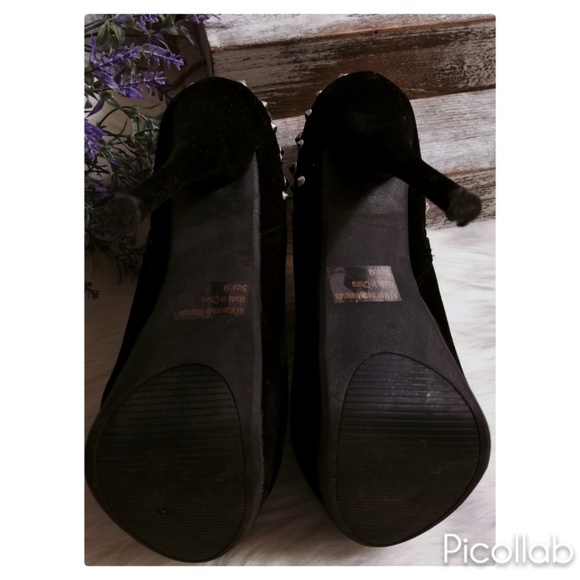 Charlotte Russe Studded Velvet Booties - Picture 4 of 7